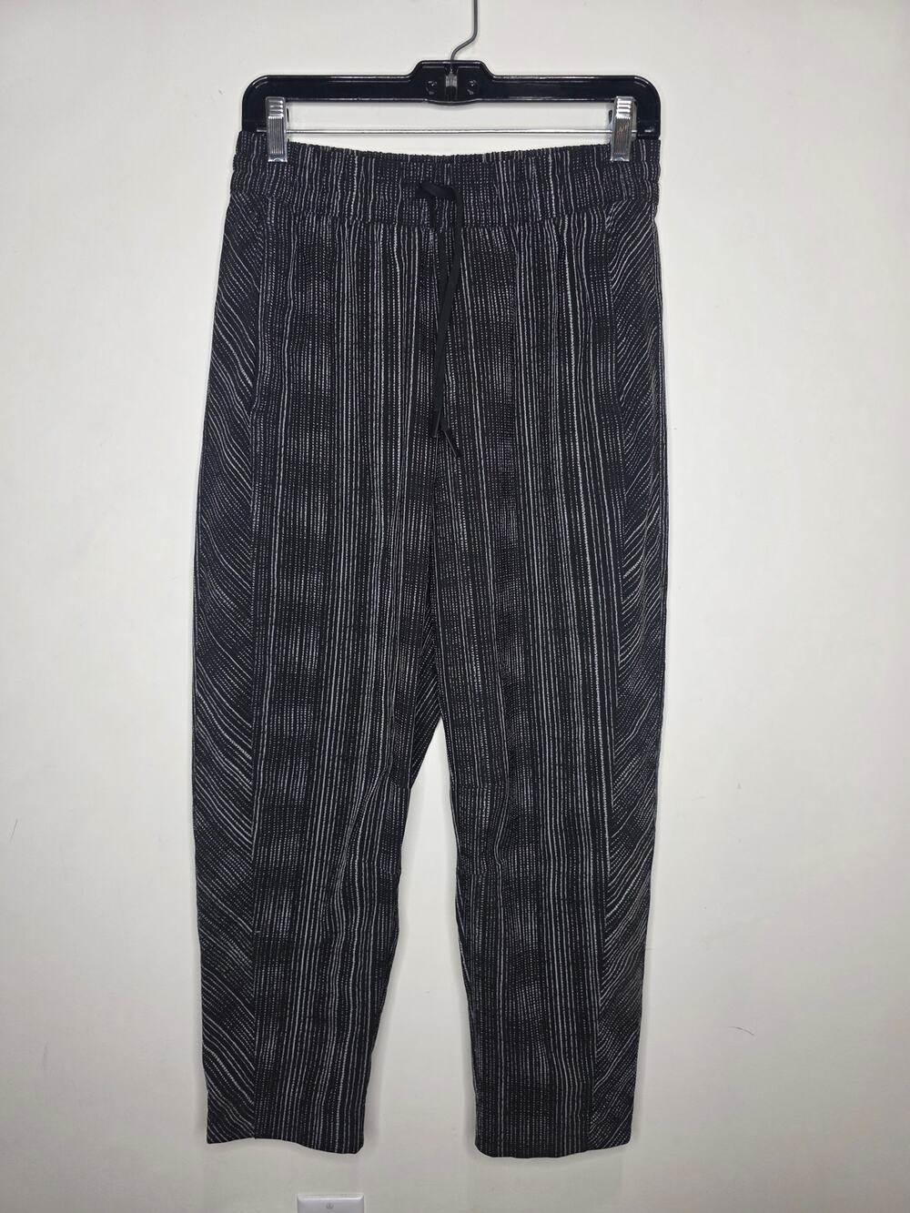Athleta Arrival Relaxed Fit Amara black white striped cropped pants - 4 - 586939